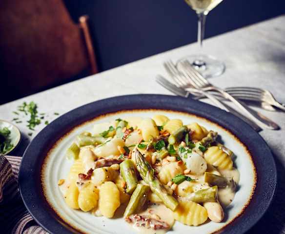 Gnocchi in Spargel-Rahmsauce Gnocchi in Spargel-Rahmsauce