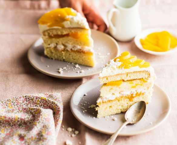 Chaja (Gâteau meringué à la pêche) Chaja (Gâteau meringué à la pêche)