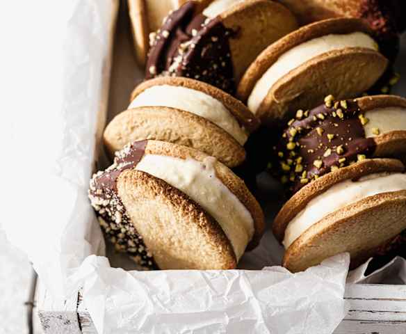 Sándwiches de helado de vainilla