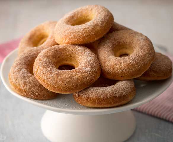 Gluten free cinnamon doughnuts
