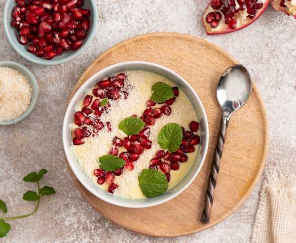 Mango smoothie bowl Mango smoothie bowl