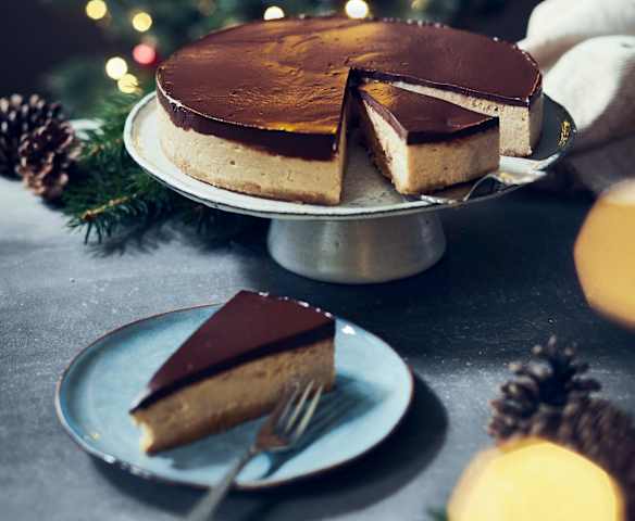 New York Zimt-Cheesecake mit Schokoganache New York Zimt-Cheesecake mit Schokoganache