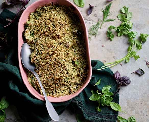 Crumble de legumes com ervas aromáticas
