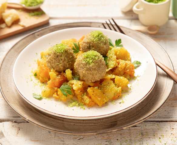 Grünkernknödel mit Wurzelgemüseragout