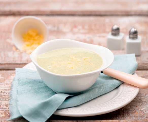 Zupa krem z brokułów z cheddarem