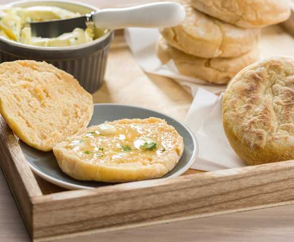 Panecillos de batata (Bolo do caco)