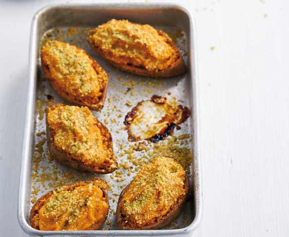 Batatas-doces recheadas com peru