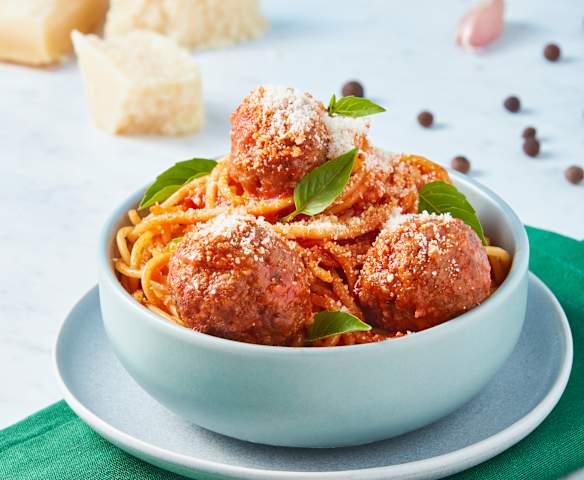 Espaguetti con albóndigas Espaguetti con albóndigas