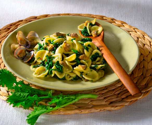 Orecchiette alle cime di rapa e vongole