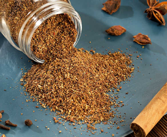 Cinco especias chinas