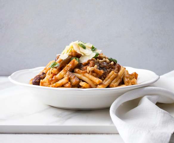 Slow-cooked eggplant pasta sauce