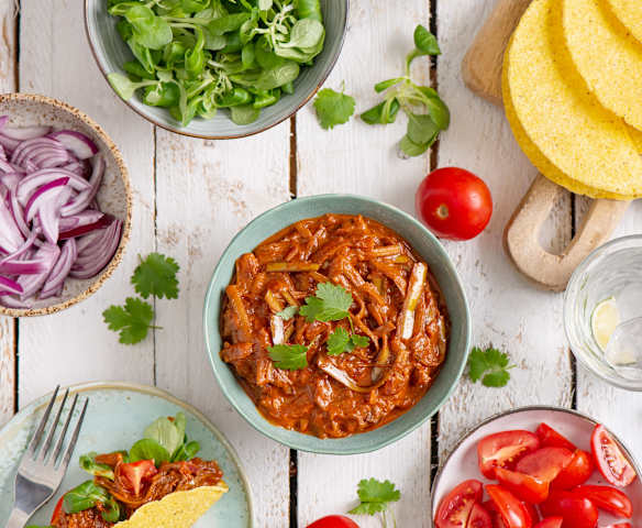 Szarpana „bananina” w sosie BBQ