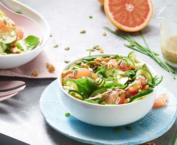 Ensalada de primavera con pomelo