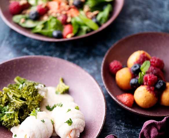 Menù: Involtini di sogliola agli agrumi, spinaci; frittelle con composta di frutti (Bimby Friend)