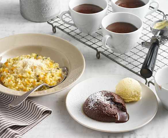 Warzywne risotto; Mini ciasta czekoladowe na parze