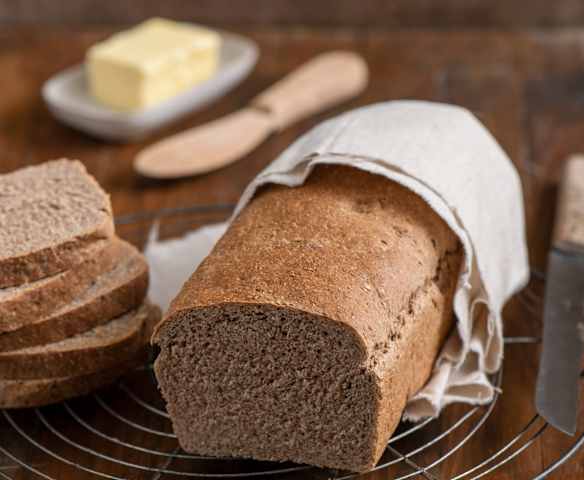Chleb tostowy z mąką pełnoziarnistą