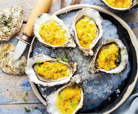 Huîtres chaudes aux légumes et curry