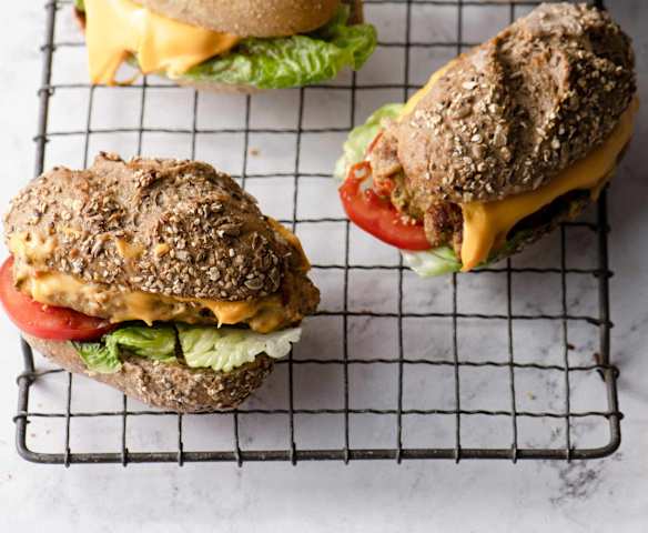 Bocadillos de filetes rusos
