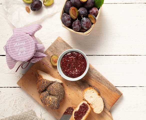 Zwetschken-Mohn-Marmelade mit Rum
