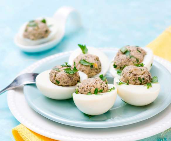 Jajka z farszem pieczarkowym