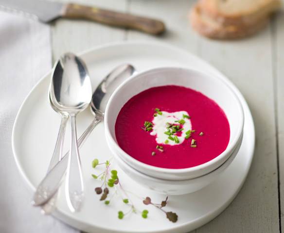 Beetroot gazpacho with horseradish créme
