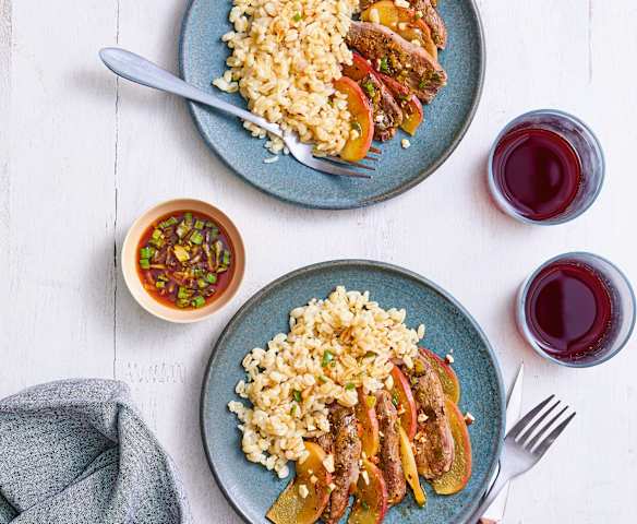 Magret de canard aux pommes et blé Magret de canard aux pommes et blé