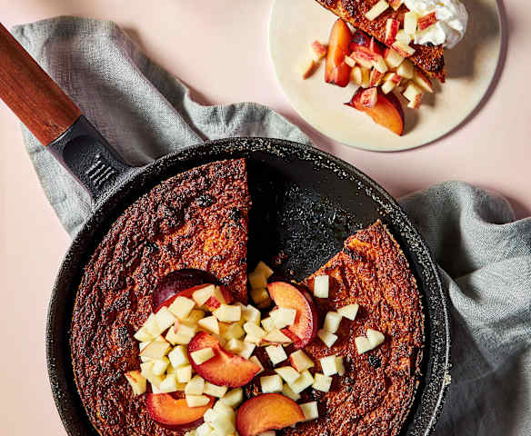 Słodki pudding z czerstwego pieczywa z rodzynkami (Pan Bolo)