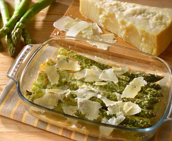 Asparagi alla parmigiana