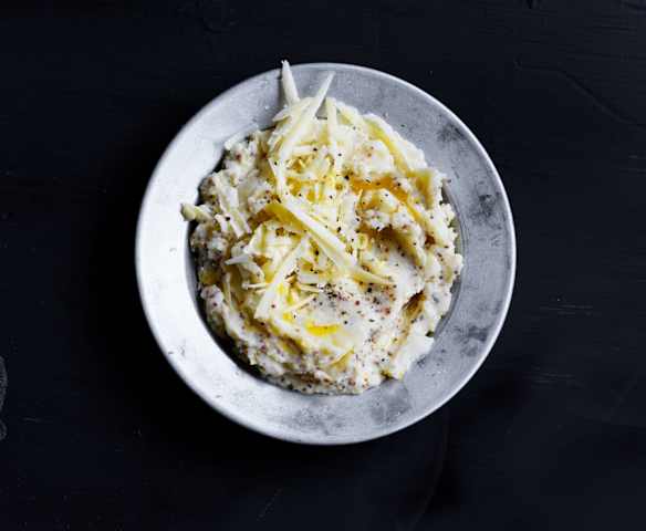 Mustard and cheddar mash