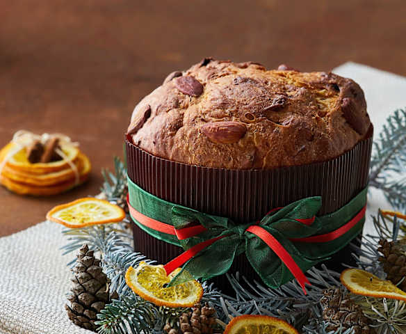 Panettone con fichi e noci