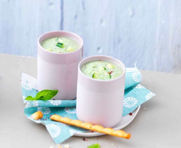 Soupe froide au concombre