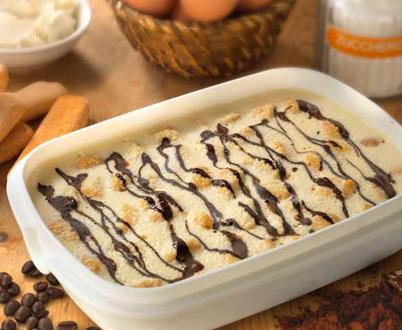 Vaschetta di gelato variegato al tiramisù