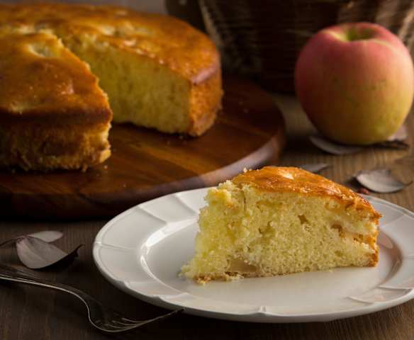Torta di mele e yogurt Torta di mele e yogurt