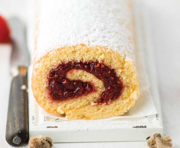 Torta com doce de framboesa