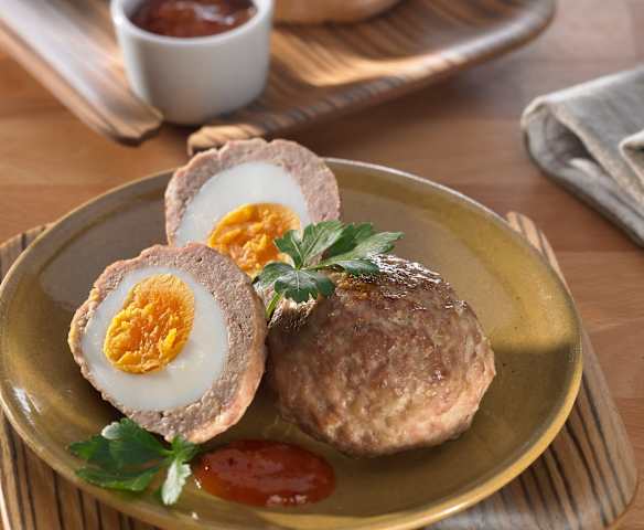 Schwalbennester (Ei im Fleischteig)