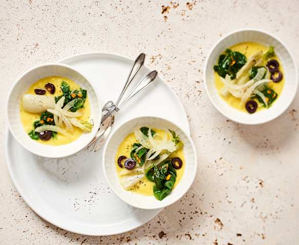 Epinards, fenouil et olives vapeur (Christophe Aribert)