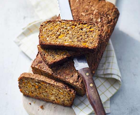 Saftiges Kürbisbrot mit Schwarzkümmel