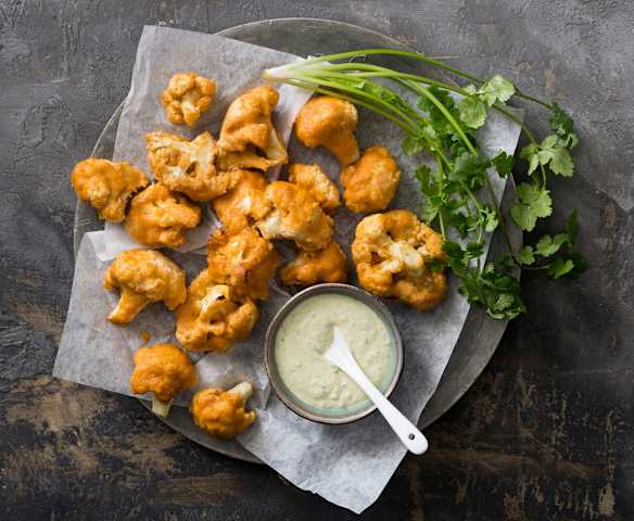 Cauliflower buffalo bites
