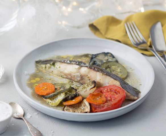 Rodaballo con verduras y mantequilla maître d'hotel