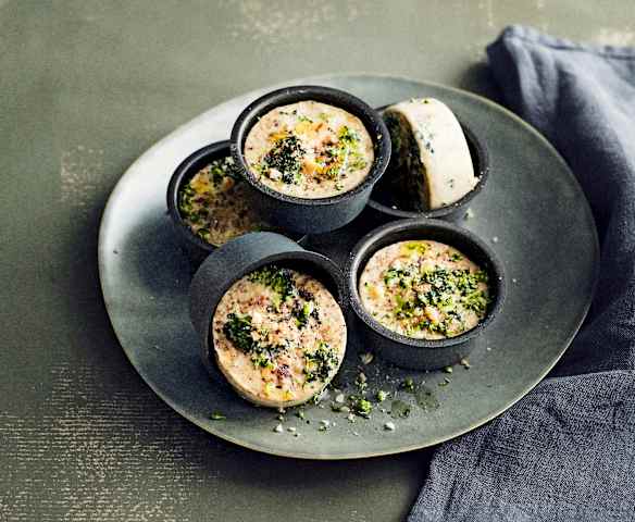 Petits flans aux brocolis et noisettes