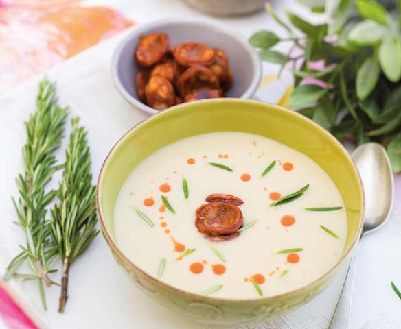 Crema de habas con chorizo y romero Crema de habas con chorizo y romero
