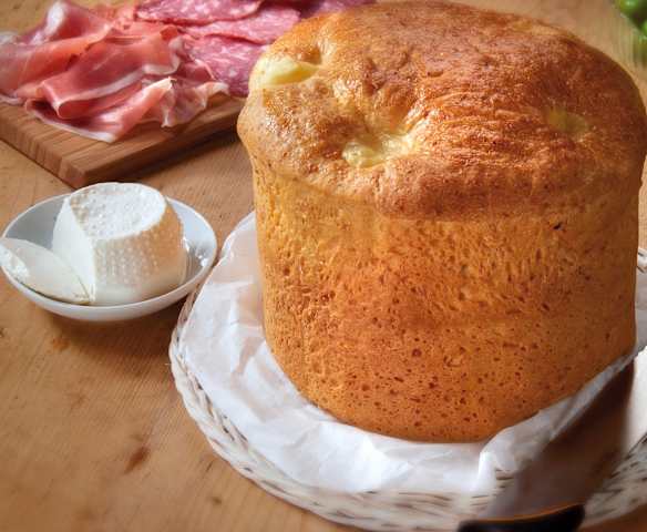 Crescia al formaggio