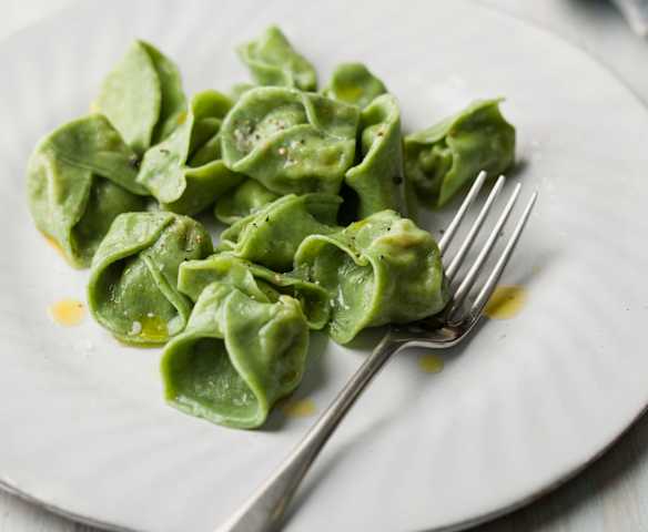 Tortelloni with Veal and Parmesan - Tortelloni di spinaci ripieni di vitello e formaggio