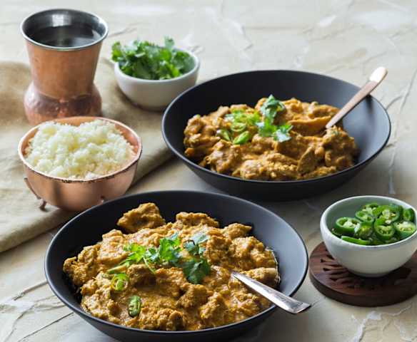Creamy coconut chicken curry (TM6)