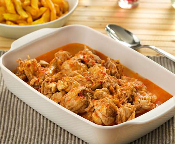 Pollo con pimientos a la cerveza