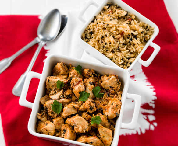 Frango à espanhola com arroz de azeitonas