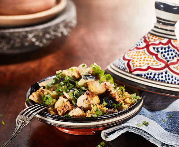 Hühnchen-Tajine mit Pflaumen und Mandel-Honigsauce