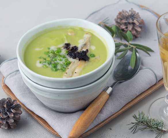 Crema de guisantes con navajas al vapor