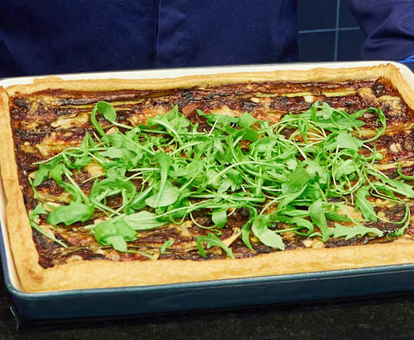 Tarte asperge, amande et comté par Eric Guérin