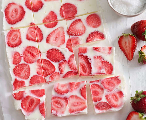 Bocadito helado de yogur y fresas